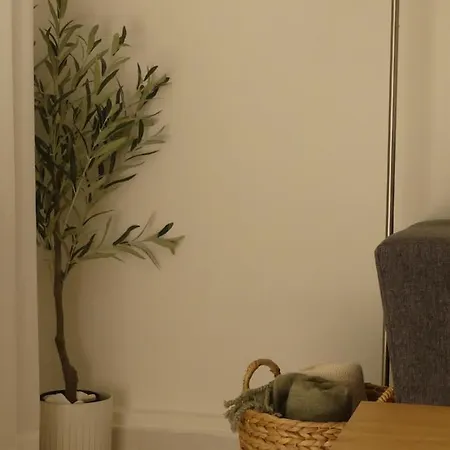 Gaia & Olive - Modern House With Garden And Balcony Διαμέρισμα